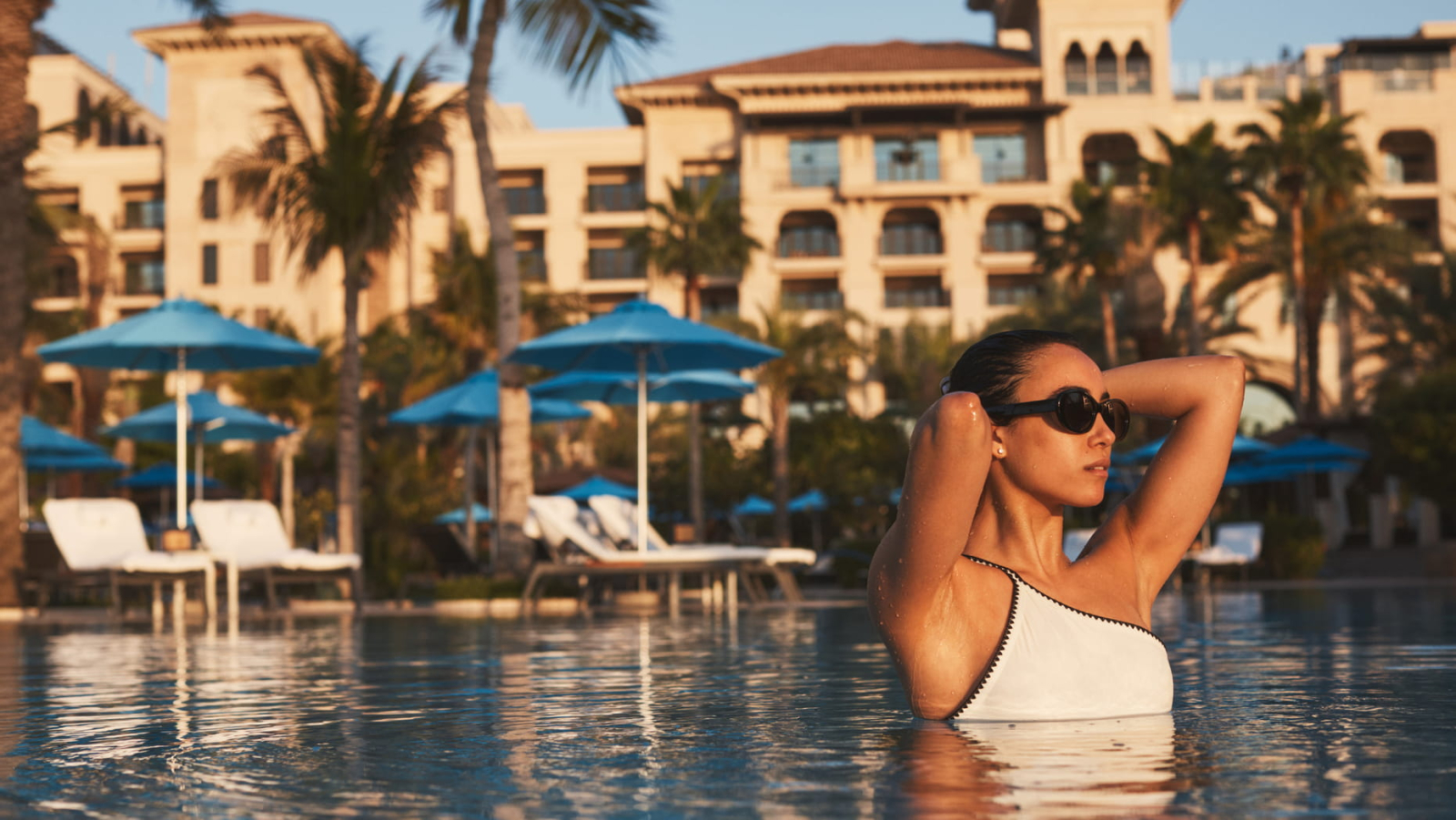 Four Seasons Resort Dubai at Jumeirah Beach: Discover the Perfect Luxury Getaway for Your Clients